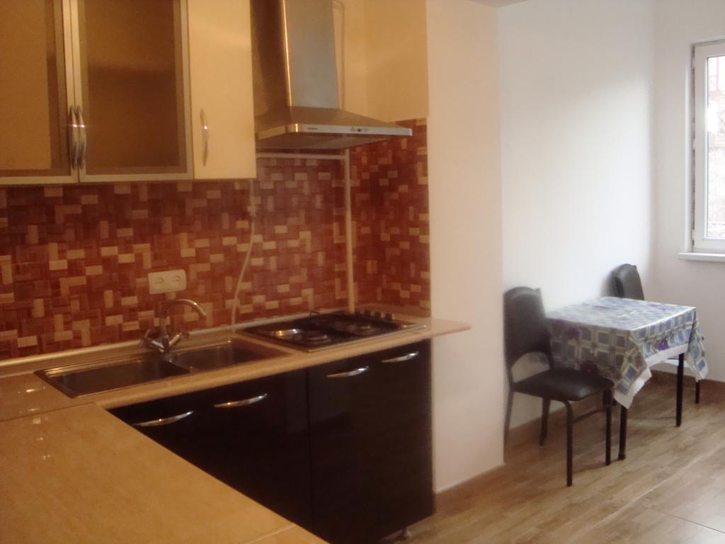 Apartments Azatutyan Avenue 9, Кв 19 Erévan Extérieur photo