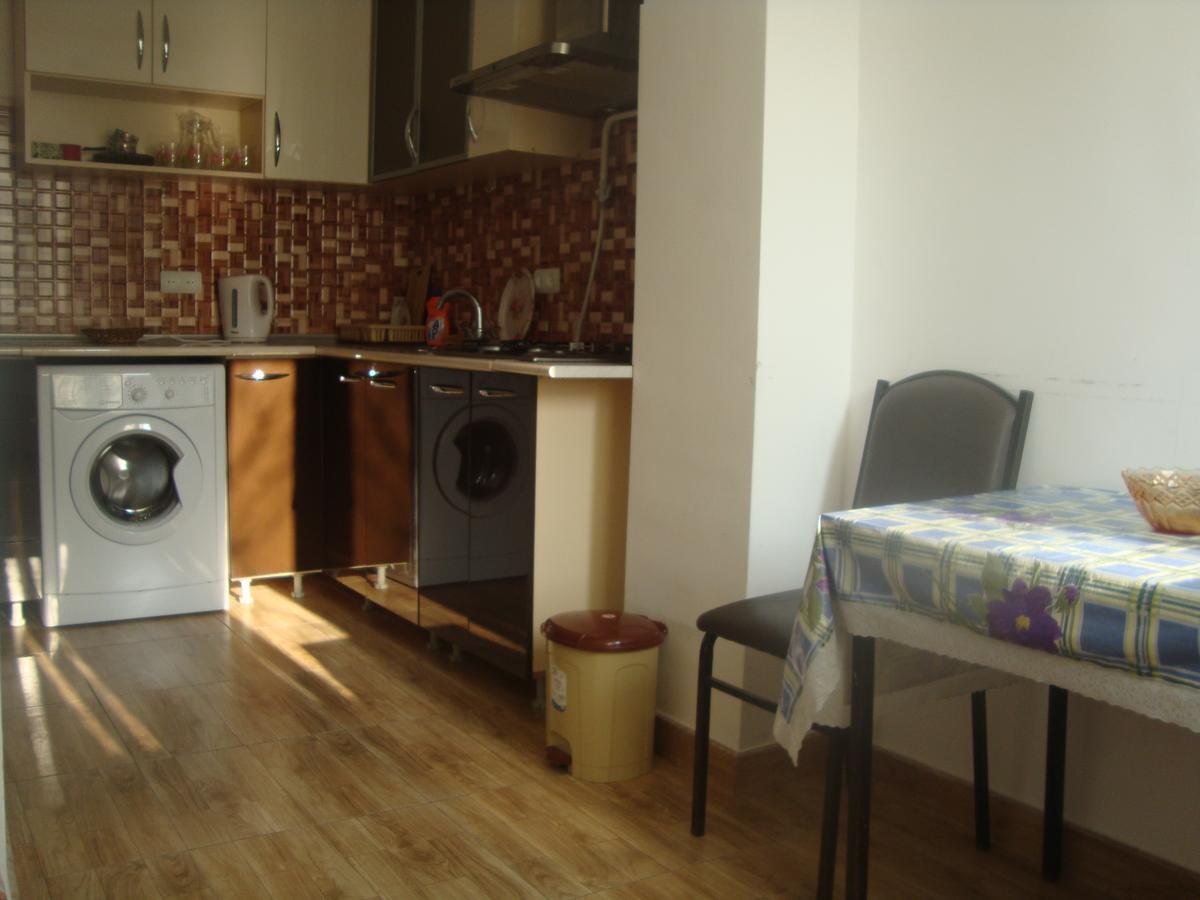 Apartments Azatutyan Avenue 9, Кв 19 Erévan Extérieur photo